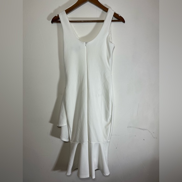 Lulu’s White Bodycon Midi Dress with Layered Ruffled Hem SZ M - Picture 2 of 6